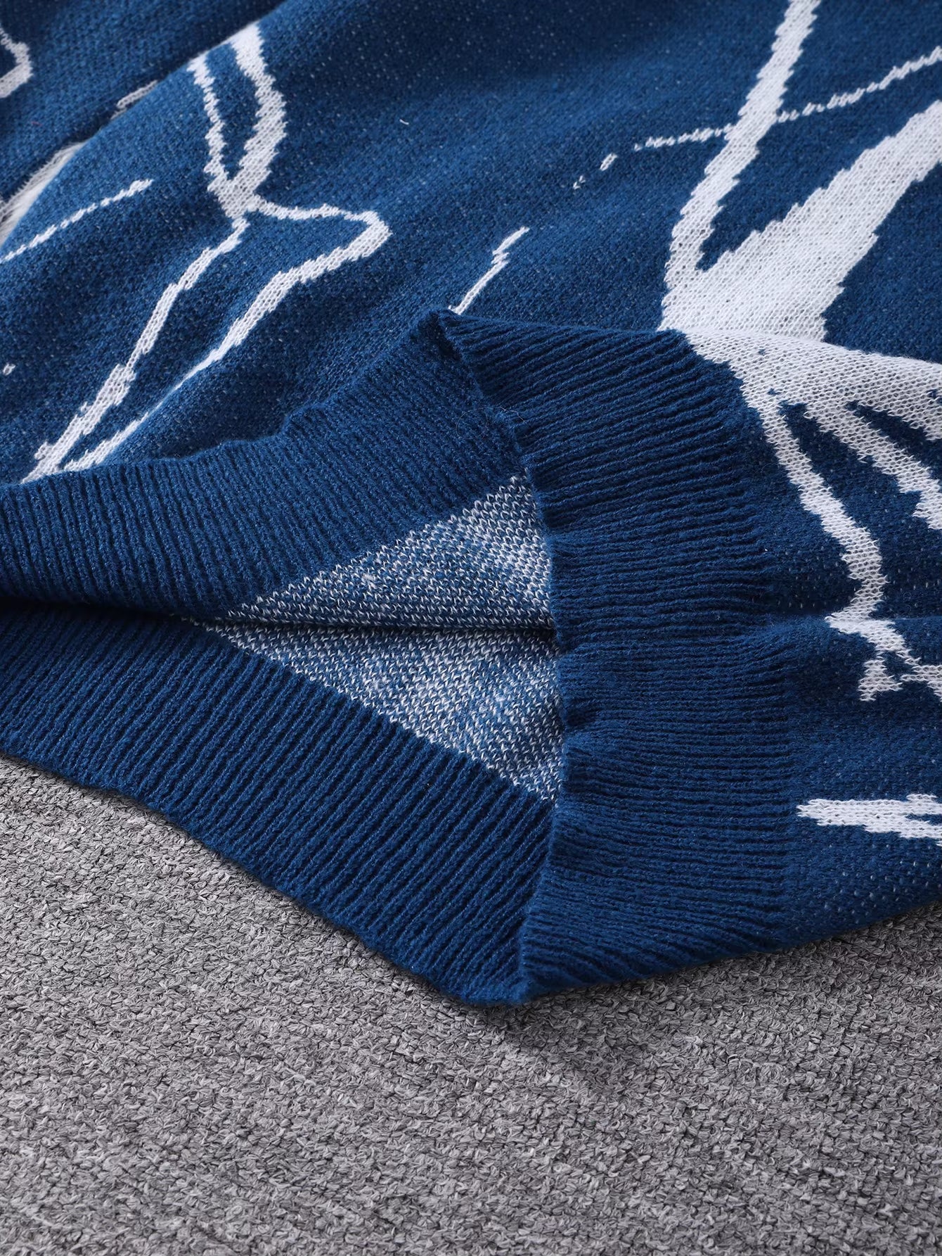 New Popular Autumn and Winter Abstract Crack Graffiti Jacquard Pattern Pullover Sweater Casual round Neck Knitted Men'S Pullover