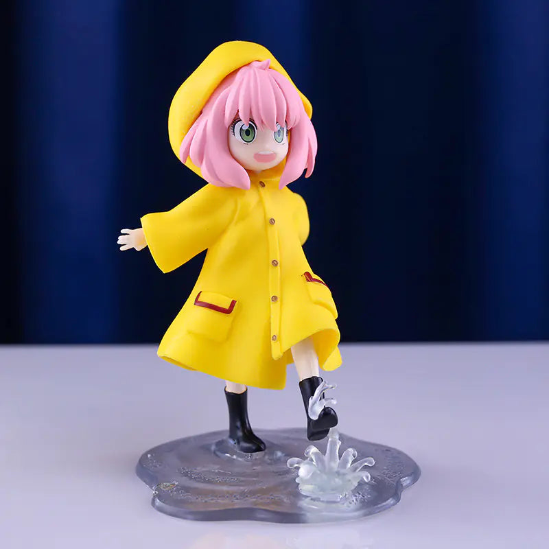Spy Family GK Anya Figure - Cute Anime Desk Decor