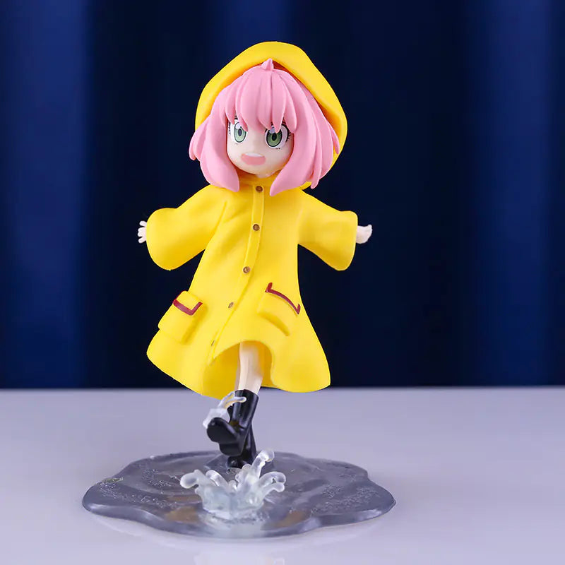 Spy Family GK Anya Figure - Cute Anime Desk Decor